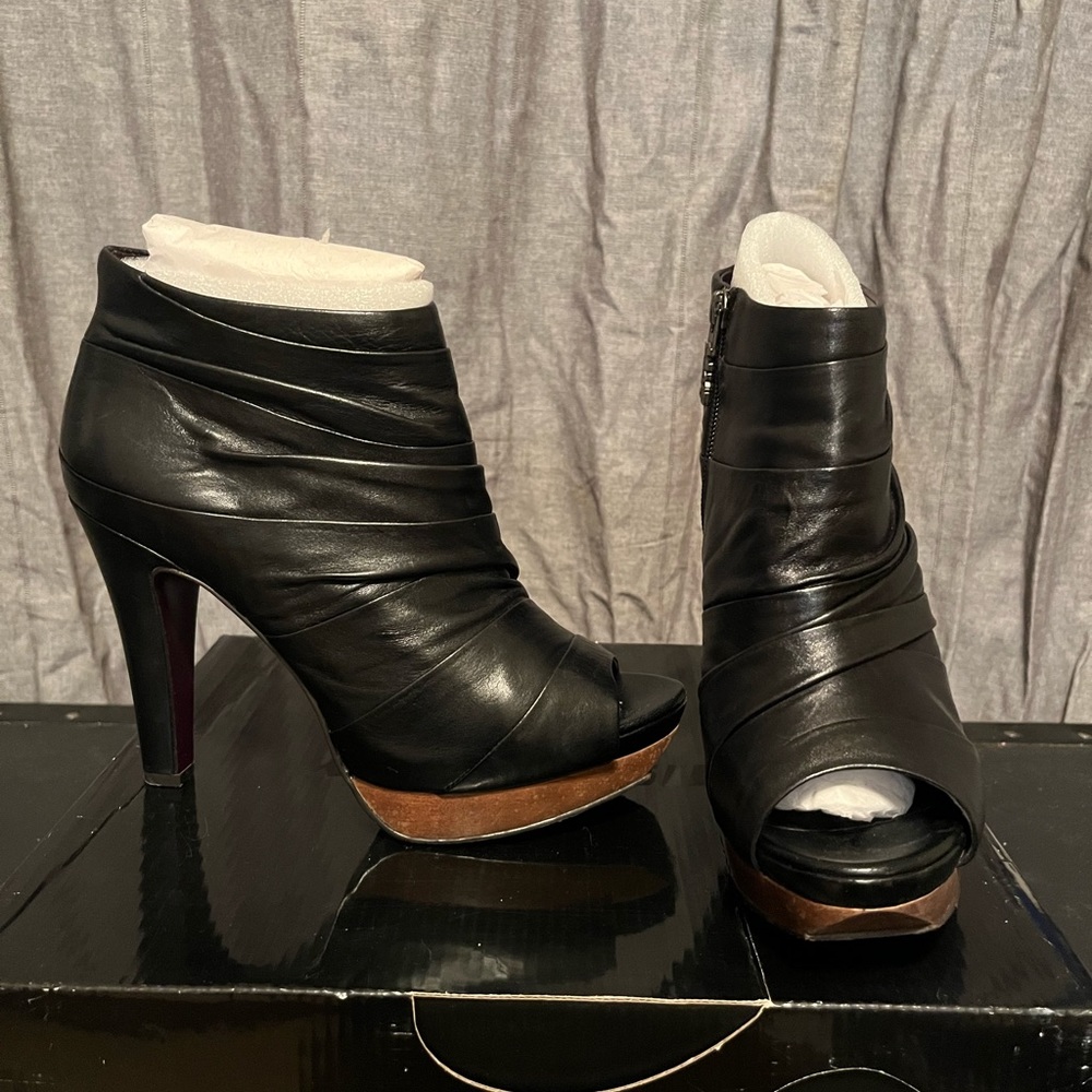 Miss Sixty leather pumps, size 39
